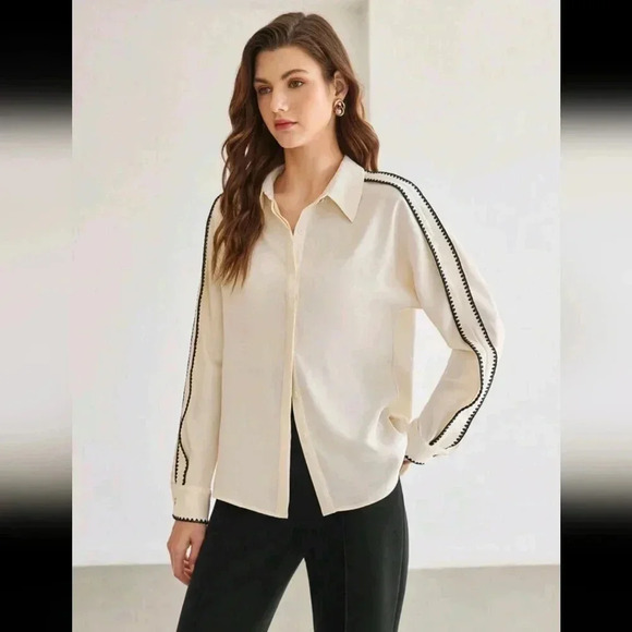 PREMIUM WOVEN WOMEN'S CONTRAST PIPING SHIRT - Picture 9 of 11